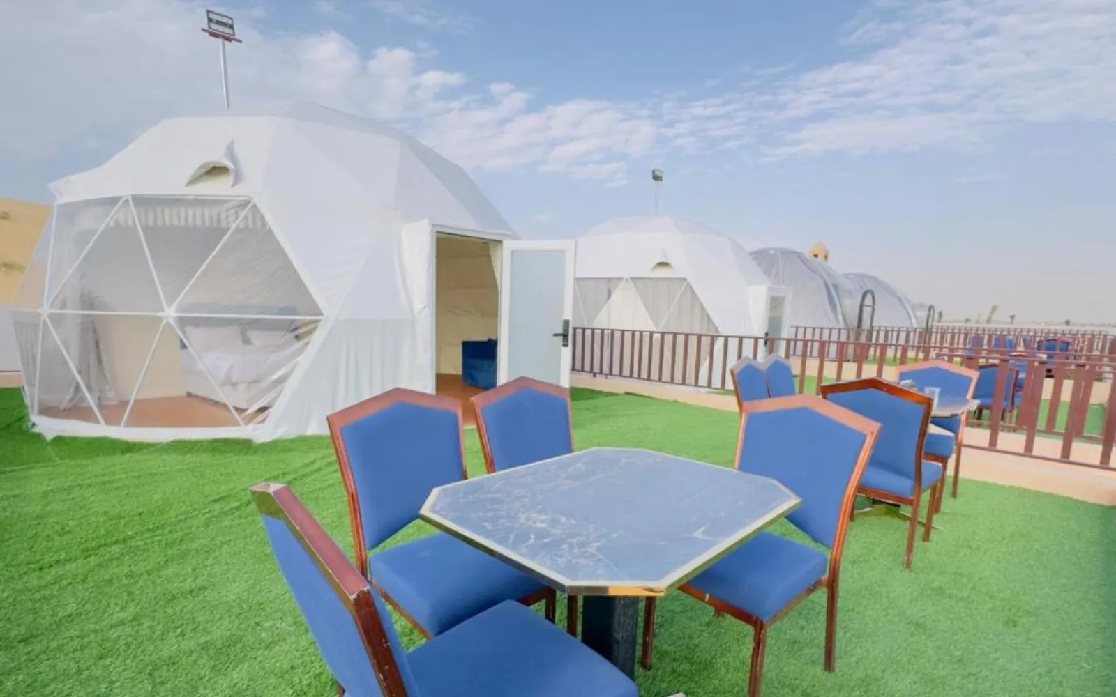 Overnight Desert Safari Dubai (Stargazing & Glamping) - Image 2